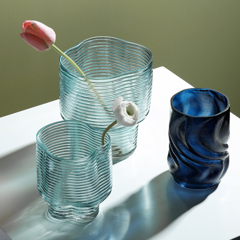 ツイストラインガラスフラワーベース – acacia