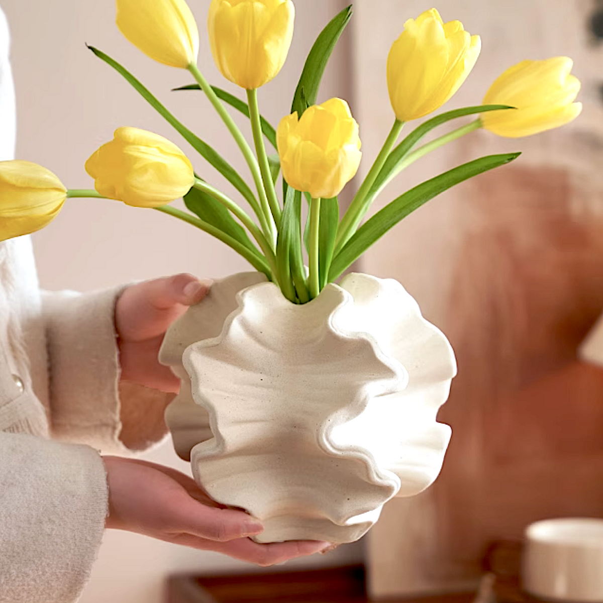 フリルボールフラワーベース – acacia